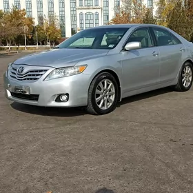 Toyota Camry 2011