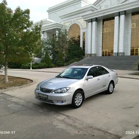 Toyota Camry 2005