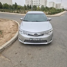 Toyota Camry 2012