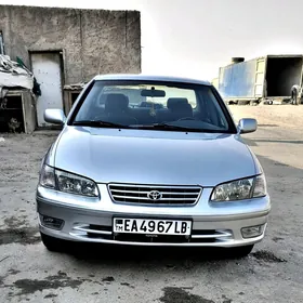 Toyota Camry 2000