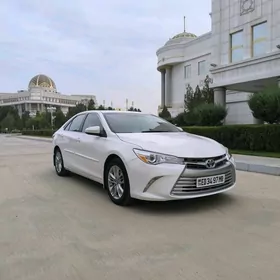 Toyota Camry 2016