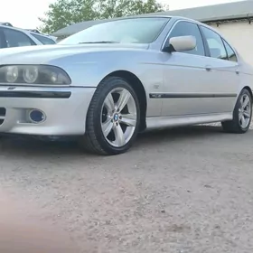 BMW E39 1999