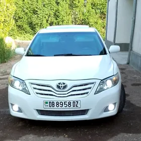 Toyota Camry 2011