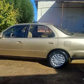 Toyota Camry 1993