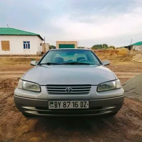 Toyota Camry 1998