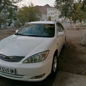 Toyota Camry 2004