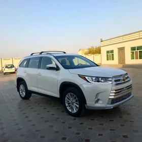 Toyota Highlander 2019