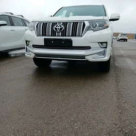 Toyota Land Cruiser Prado 2023