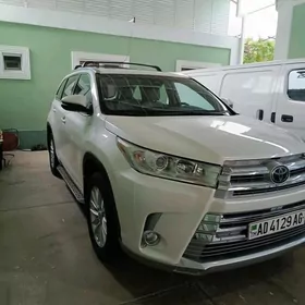 Toyota Highlander 2018