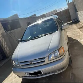 Toyota Sienna 2002