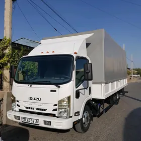 Isuzu Elf 2020