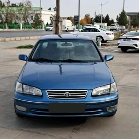 Toyota Camry 2000