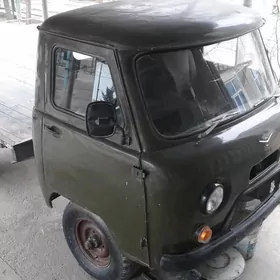 UAZ Profi 1987