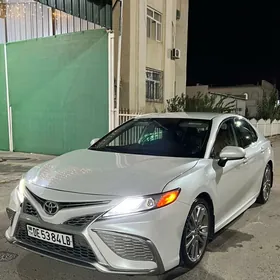 Toyota Camry 2019