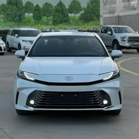 Toyota Camry 2024