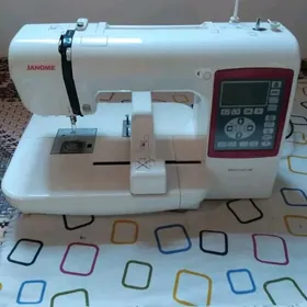 Janome 230 E gyzyl ekran