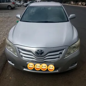 Toyota Camry 2011