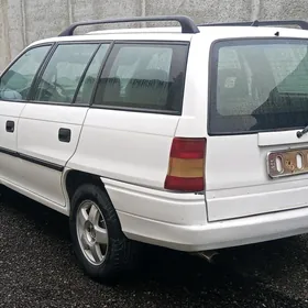 Opel Astra 1996