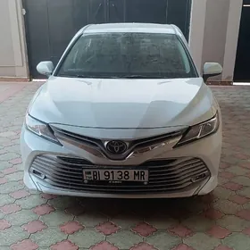 Toyota Camry 2020