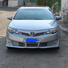 Toyota Camry 2013