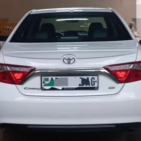 Toyota Camry 2017