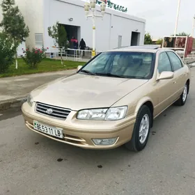 Toyota Camry 2000