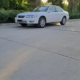 Toyota Camry 2000