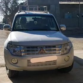 Mitsubishi Pajero 2007