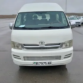 Toyota Hiace 2005