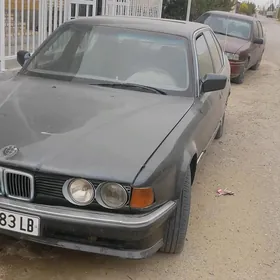 BMW 730 1990