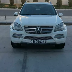 Mercedes-Benz ML350 2011