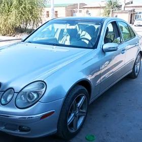 Mercedes-Benz E320 2004