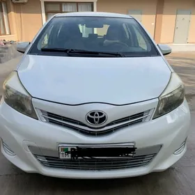 Toyota Yaris 2011