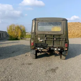 UAZ 469 2000