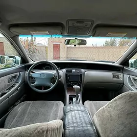 Toyota Avalon 2000