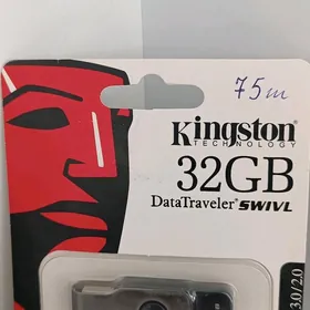 fleşka 32GB