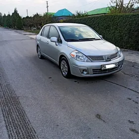 Nissan Versa 2010