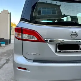 Nissan Quest 2016