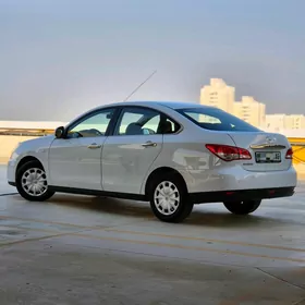 Nissan Almera 2015