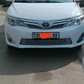 Toyota Camry 2011