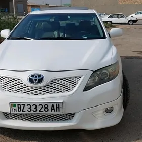 Toyota Camry 2011