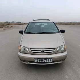 Toyota Sienna 2002