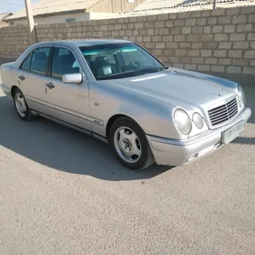 Mercedes-Benz E320 1997