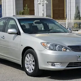 Toyota Camry 2004