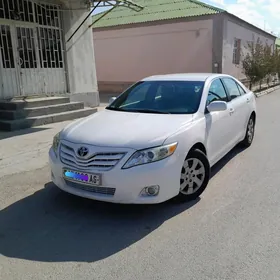 Toyota Camry 2011