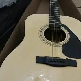 YAMAHA GITARA F310 