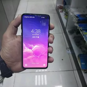 Samsung S10e