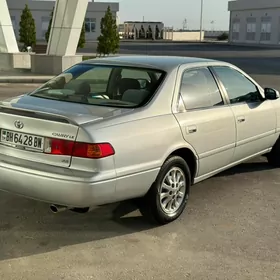 Toyota Camry 2001