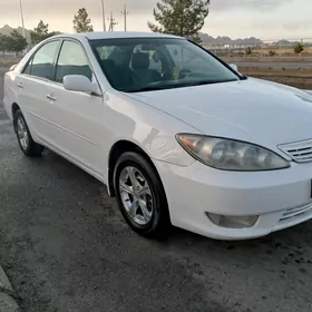 Toyota Camry 2004