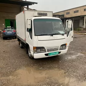 Isuzu Elf 2010